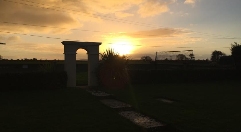 Naomh Colman B&B Gort Exterior photo