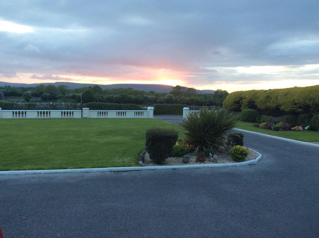 Naomh Colman B&B Gort Exterior photo